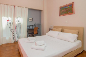 Cozy And Renovated Apartment In Exarcheia